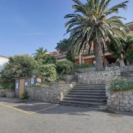 - And Apartment Palau